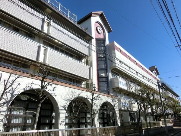 小池小学校外観