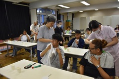 正しい歯磨きの仕方について学びました。