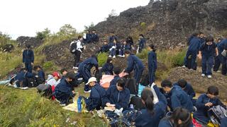 獅子岩にて昼食