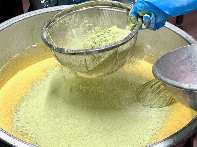 抹茶のチョコチップケーキ