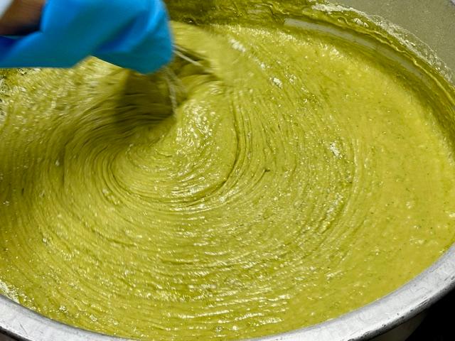 抹茶のチョコチップケーキ