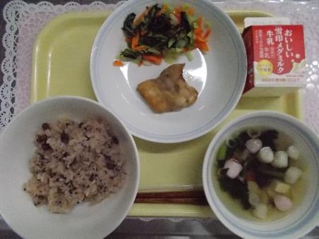 開校記念日給食