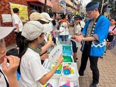 アンケートと販売の様子